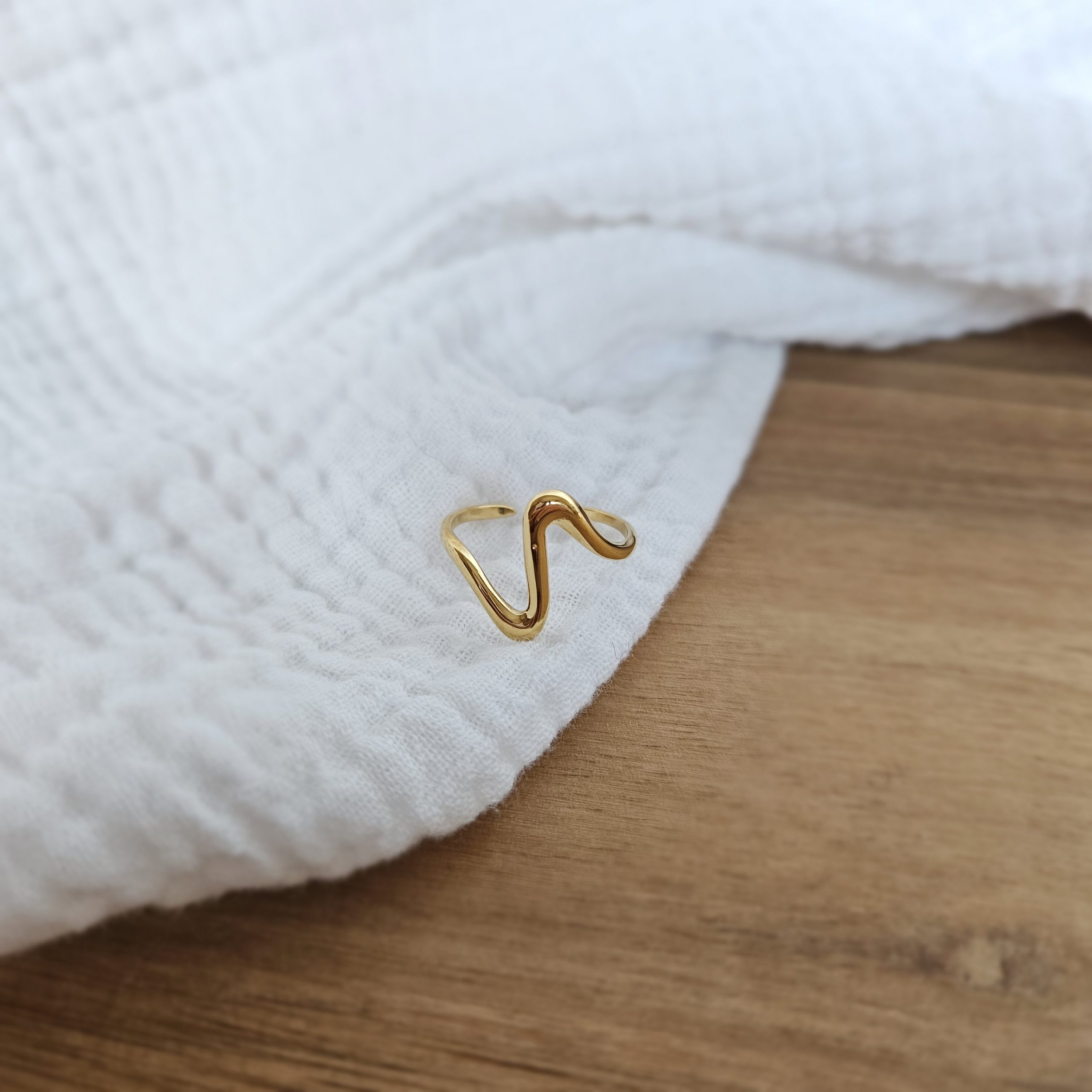 Bague Vague doré – Image 2
